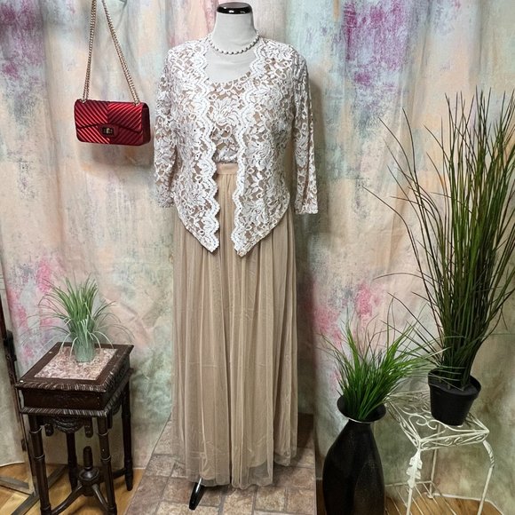 NWT📌 Candalite 2 - Piece Lace Mother of the Bride - Ball - Prom - Formal Dress - Picture 1 of 15